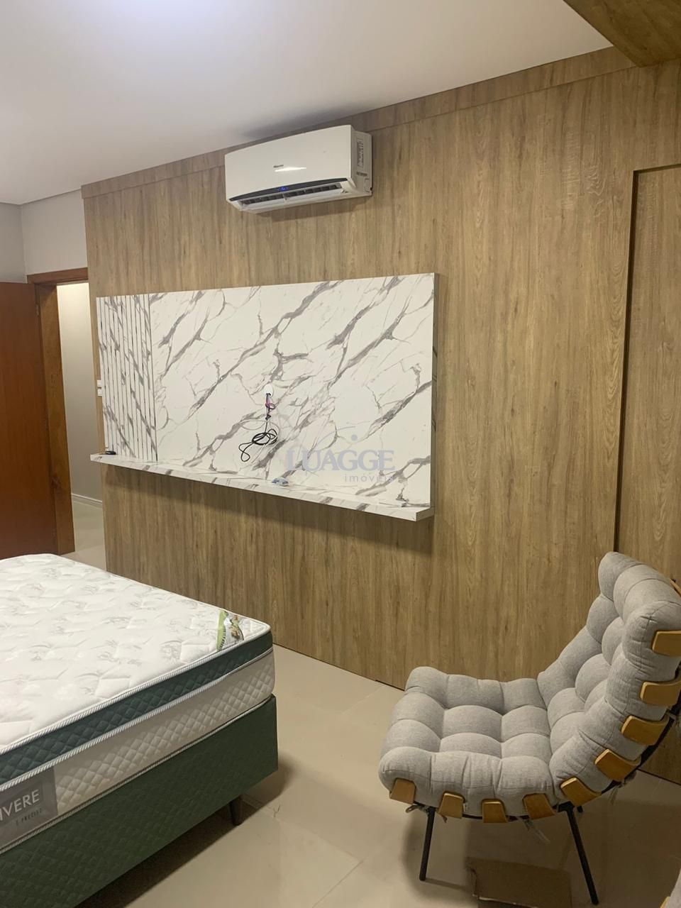 Apartamento à venda com 2 quartos, 94m² - Foto 1