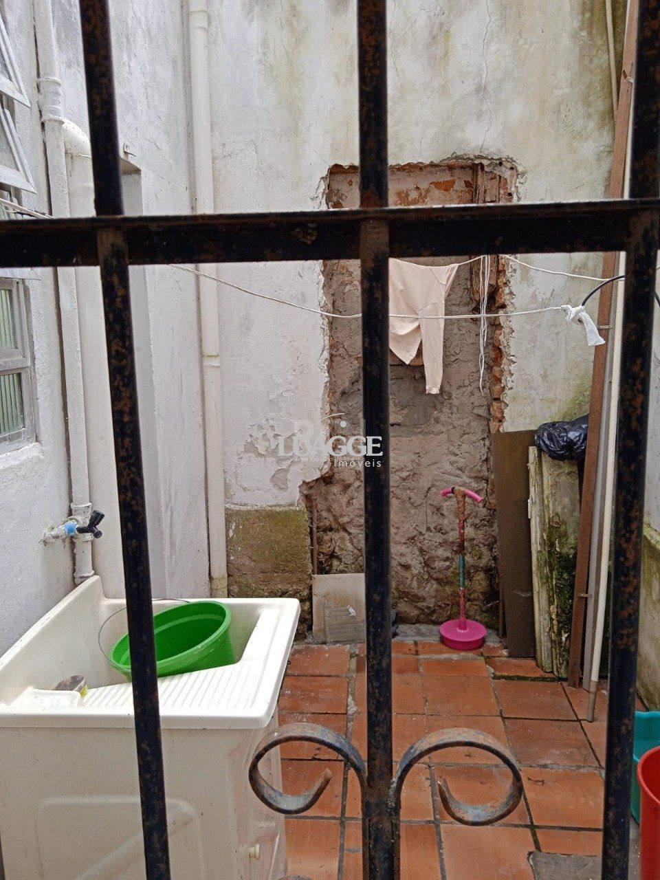 Casa à venda com 3 quartos, 242m² - Foto 7