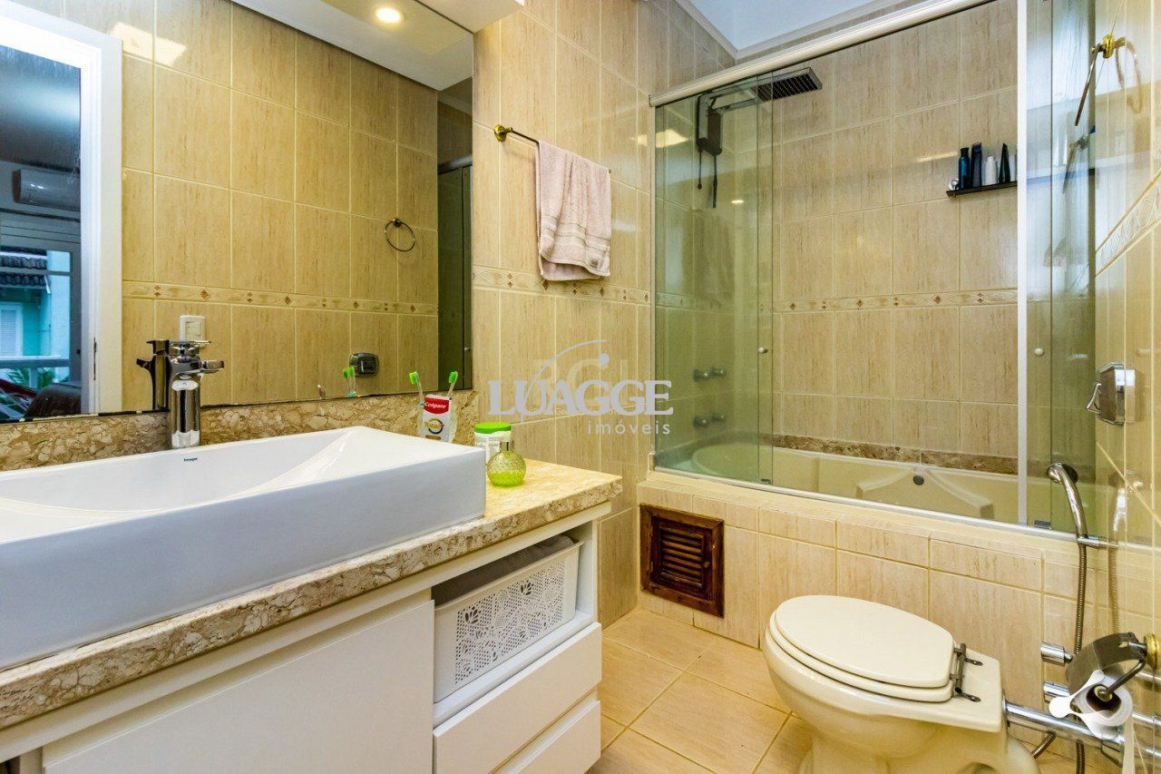 Casa de Condomínio à venda com 4 quartos, 196m² - Foto 32