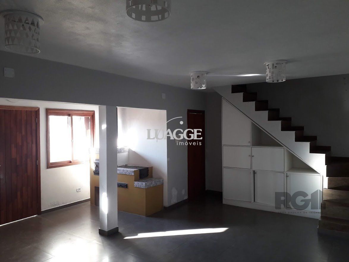 Casa à venda com 2 quartos, 82m² - Foto 2