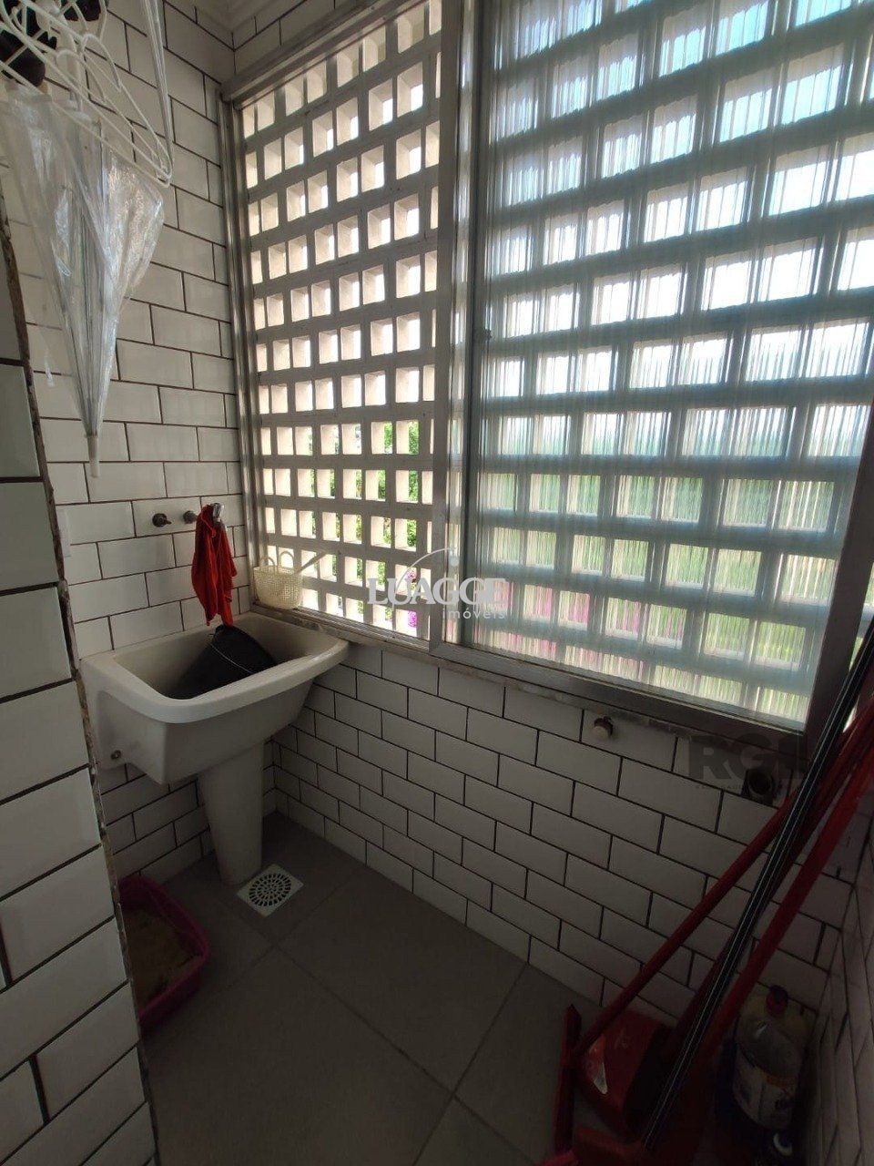 Apartamento à venda com 2 quartos, 64m² - Foto 27