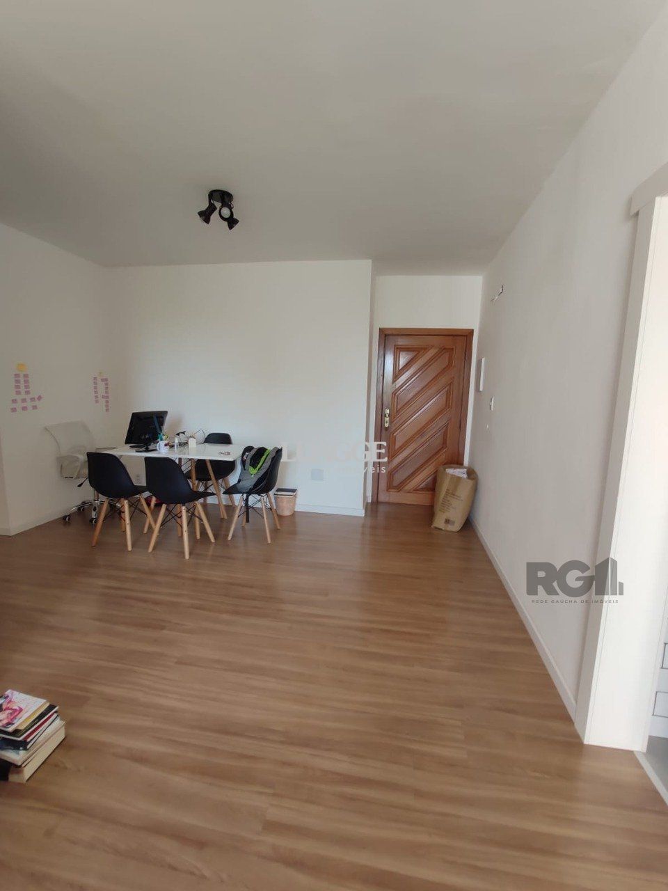 Apartamento à venda com 2 quartos, 64m² - Foto 3