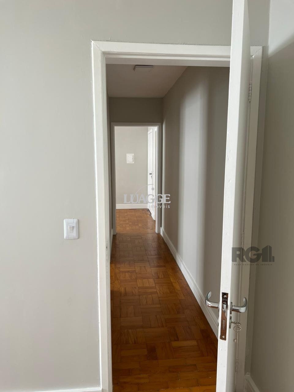 Apartamento à venda com 2 quartos, 71m² - Foto 3