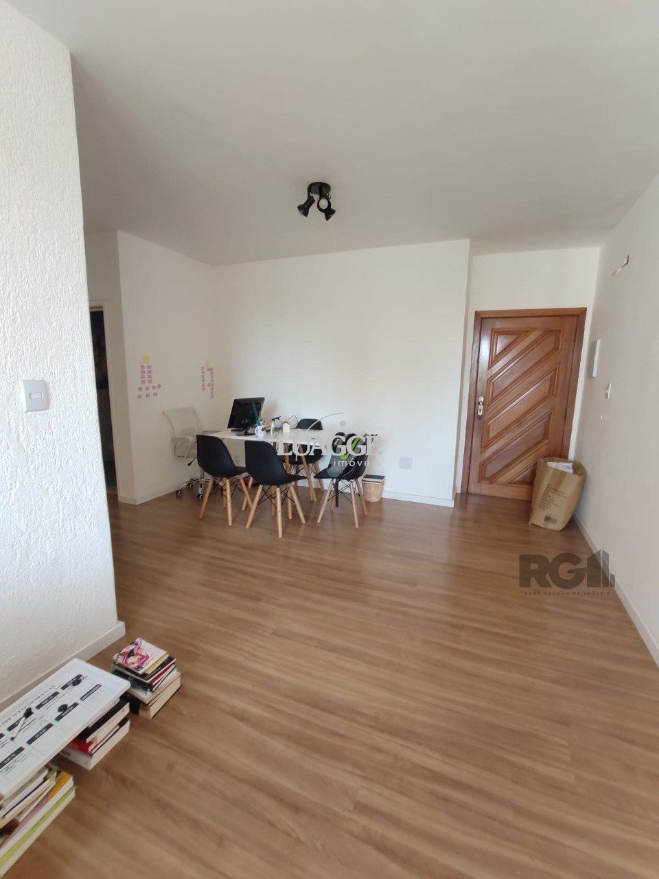 Apartamento à venda com 2 quartos, 64m² - Foto 1