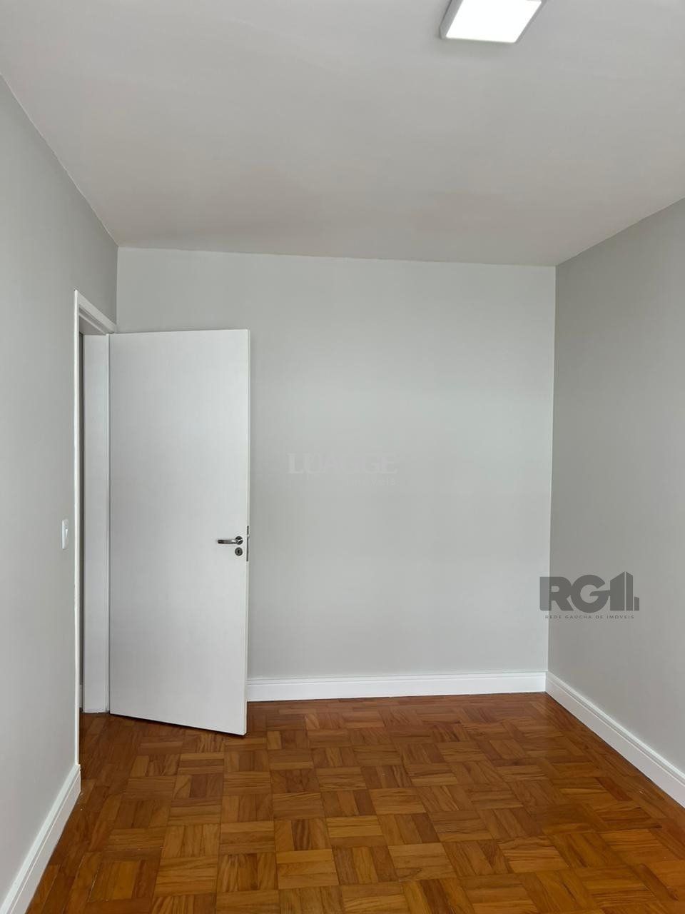 Apartamento à venda com 2 quartos, 71m² - Foto 4