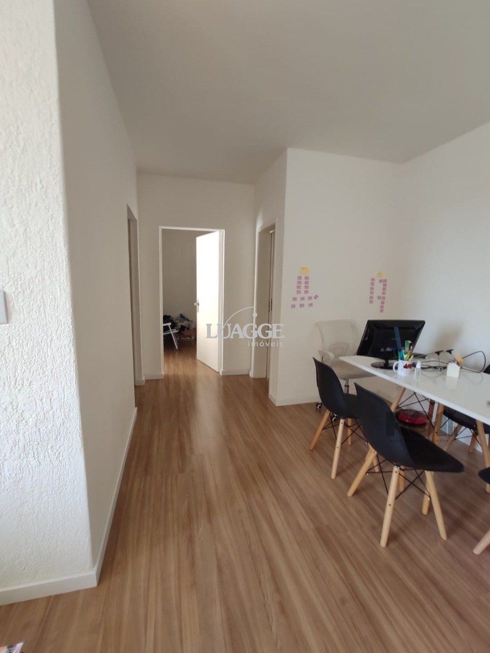 Apartamento à venda com 2 quartos, 64m² - Foto 4