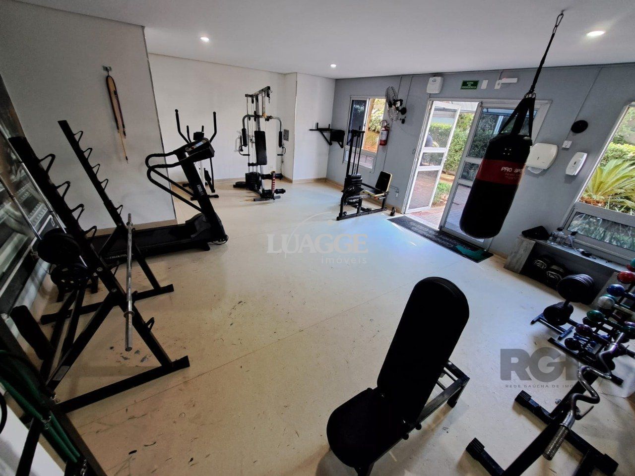 Apartamento à venda com 2 quartos, 50m² - Foto 45