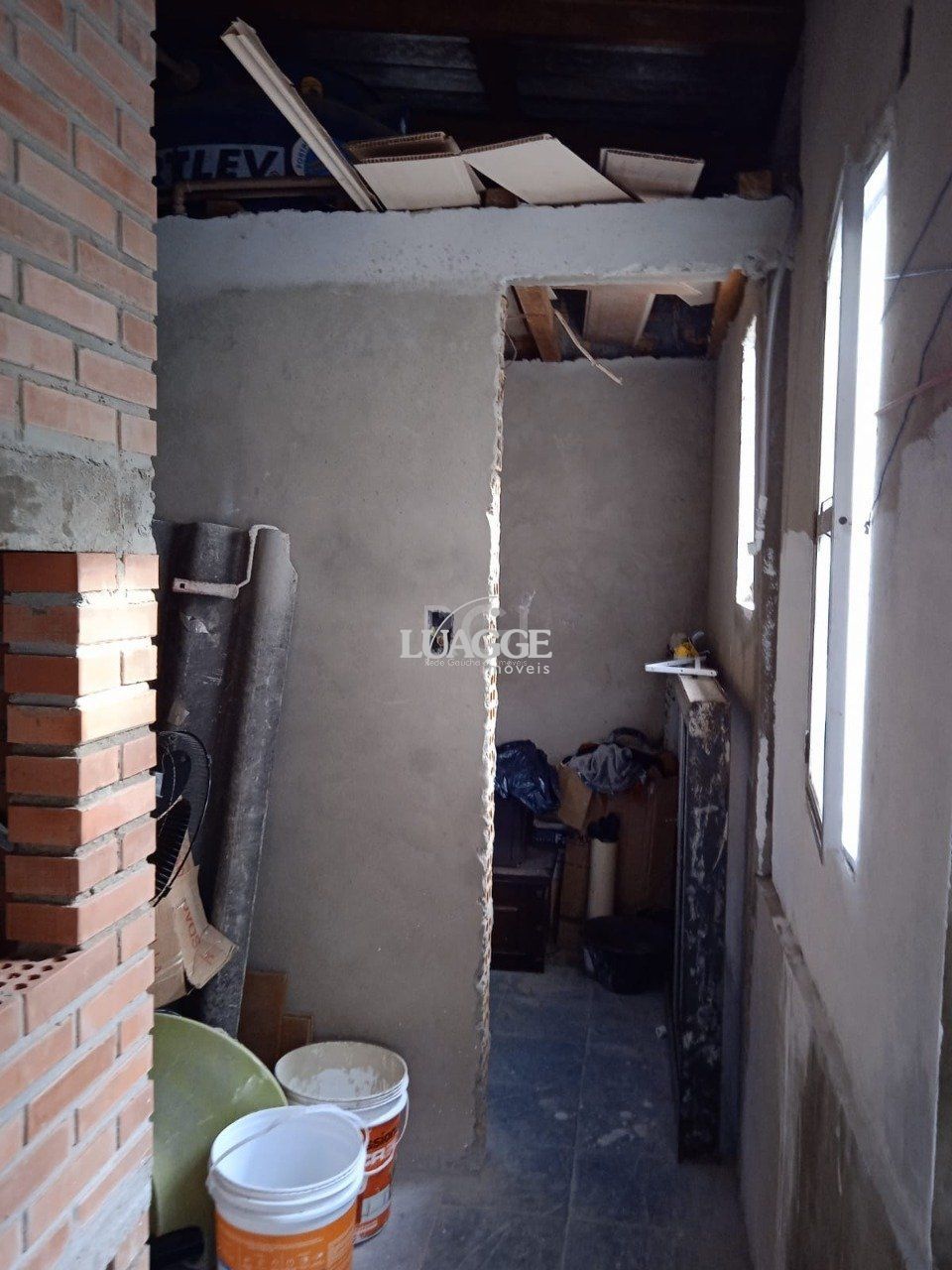 Casa à venda com 3 quartos, 242m² - Foto 14