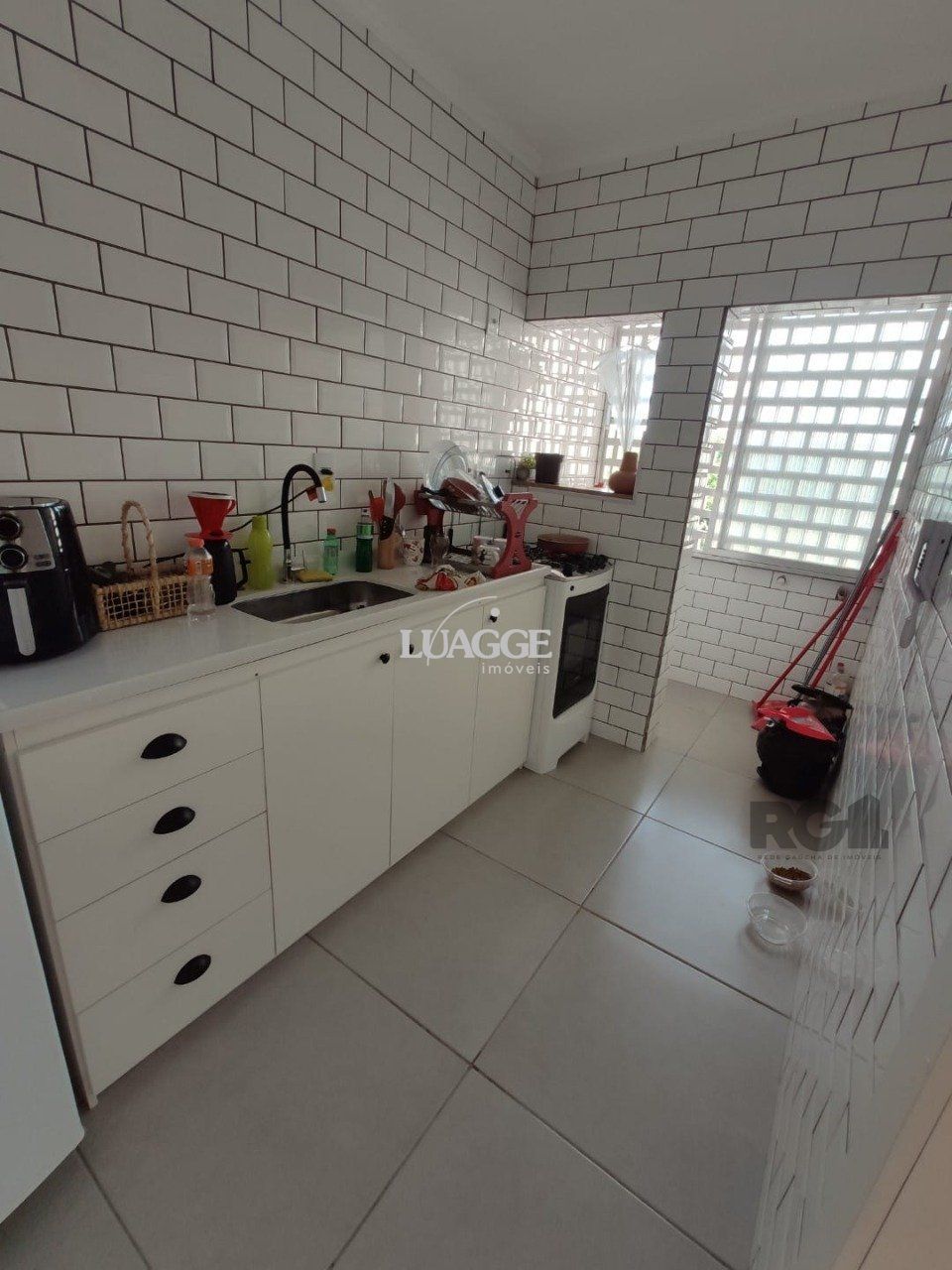 Apartamento à venda com 2 quartos, 64m² - Foto 25