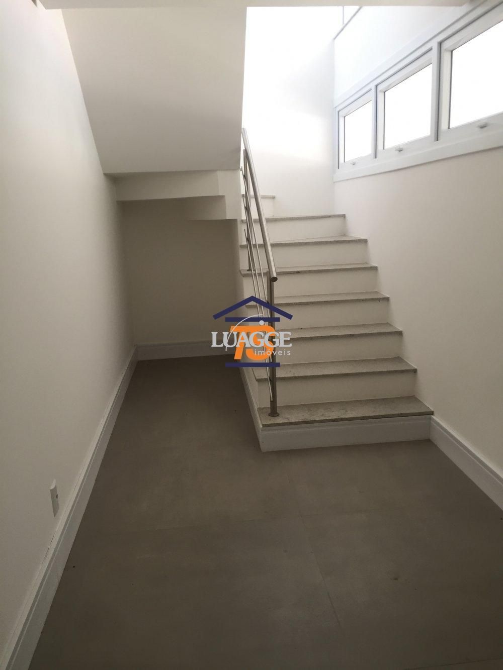 Casa à venda com 3 quartos, 213m² - Foto 10