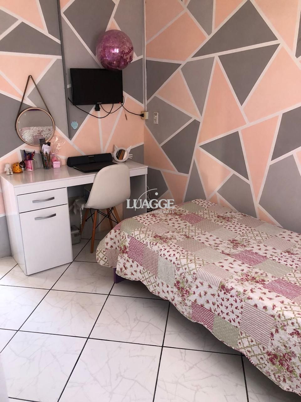 Casa à venda com 3 quartos, 56m² - Foto 4