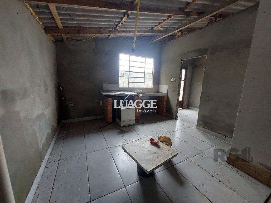 Casa à venda com 4 quartos, 119m² - Foto 13