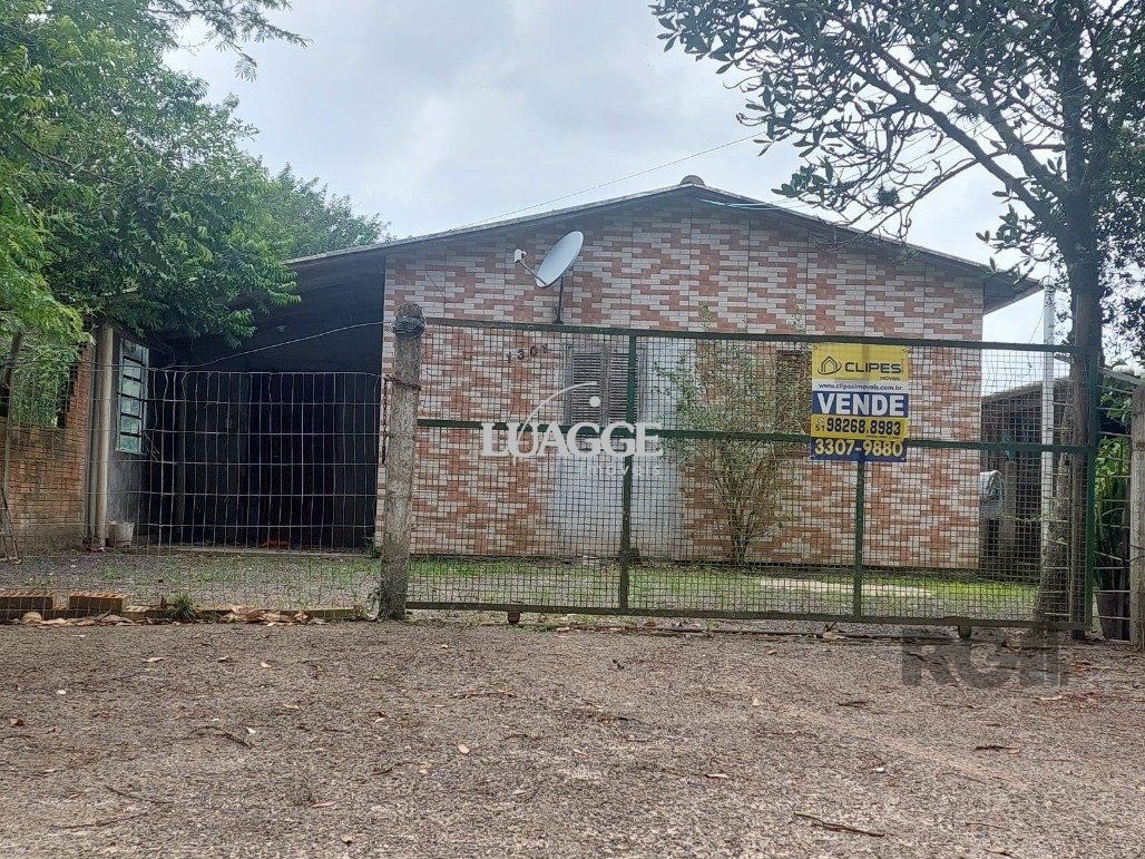 Casa à venda com 4 quartos, 119m² - Foto 1