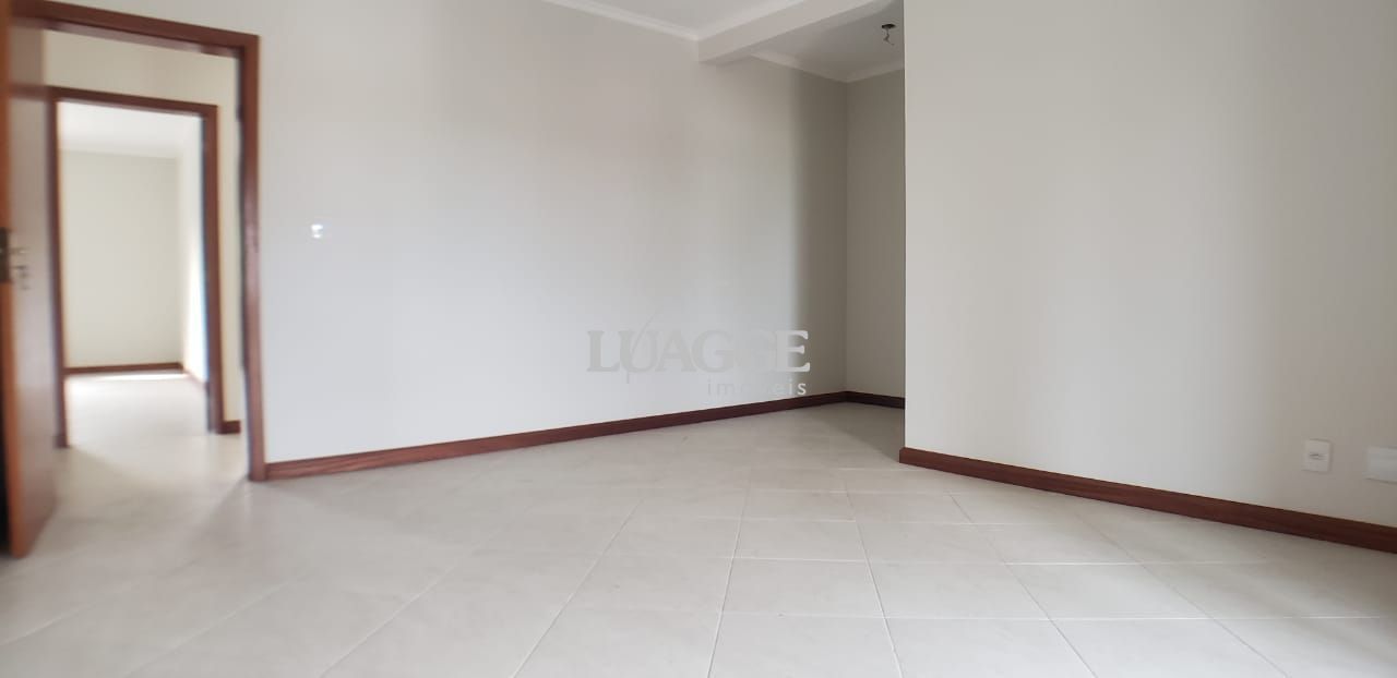 Casa à venda com 4 quartos, 380m² - Foto 14