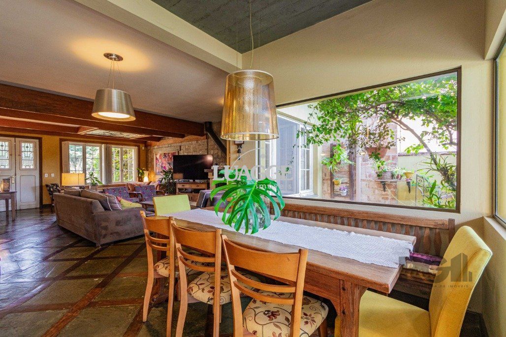 Casa à venda com 4 quartos, 342m² - Foto 16