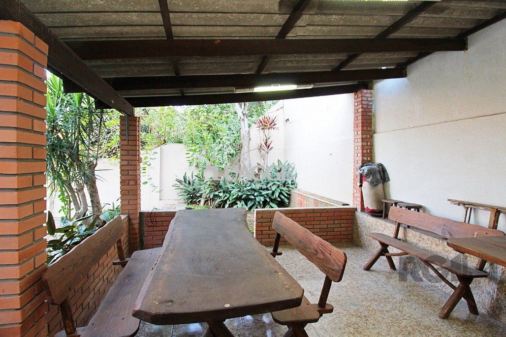 Casa à venda com 3 quartos, 252m² - Foto 32