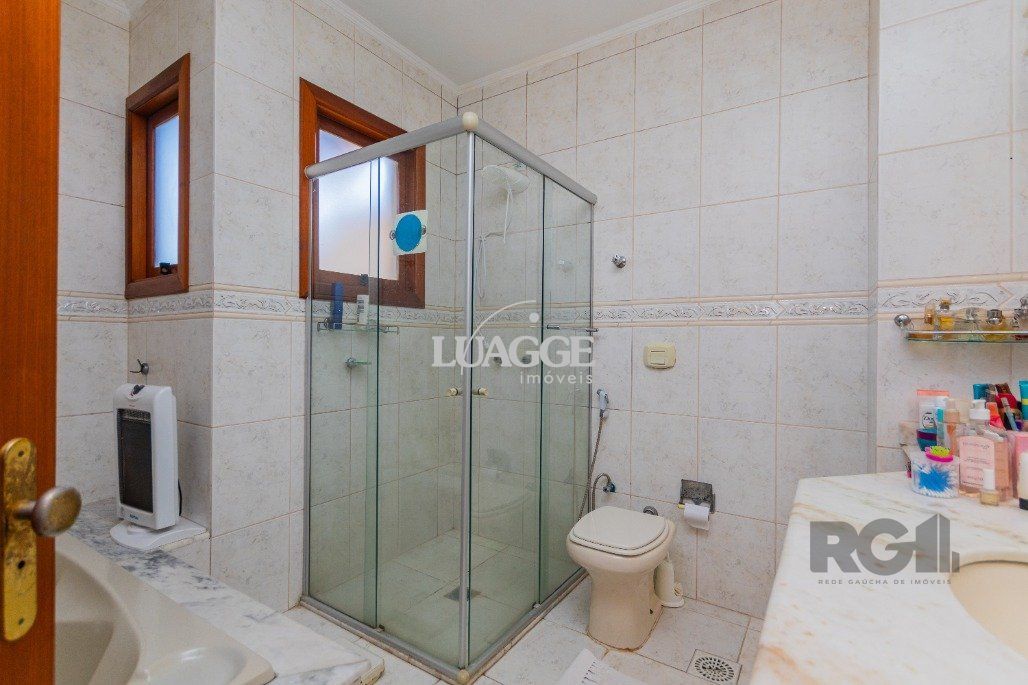 Casa à venda com 4 quartos, 215m² - Foto 32