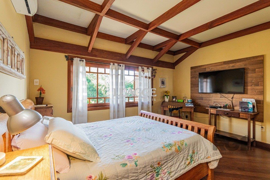 Casa à venda com 4 quartos, 342m² - Foto 35
