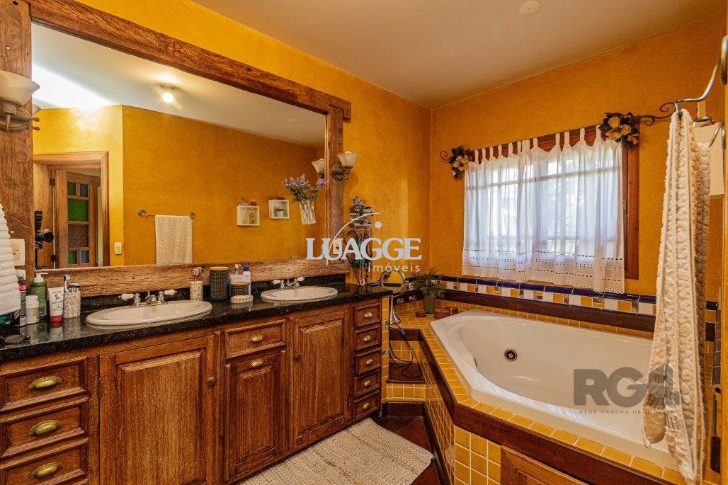Casa à venda com 4 quartos, 342m² - Foto 37