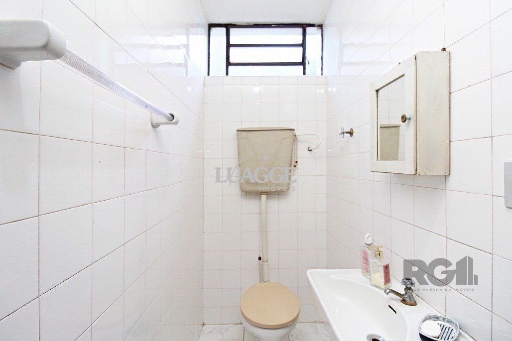 Casa à venda com 3 quartos, 252m² - Foto 22