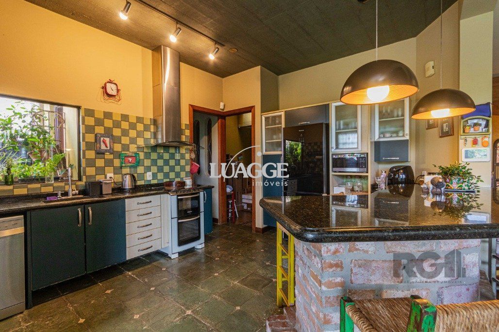 Casa à venda com 4 quartos, 342m² - Foto 18