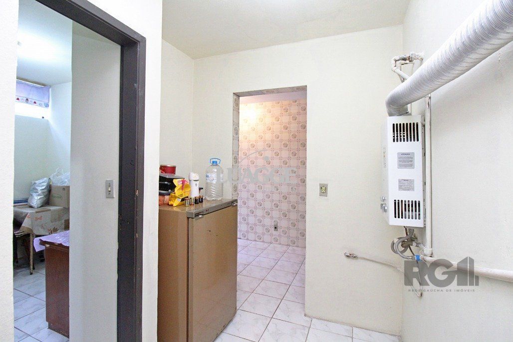 Casa à venda com 3 quartos, 252m² - Foto 25