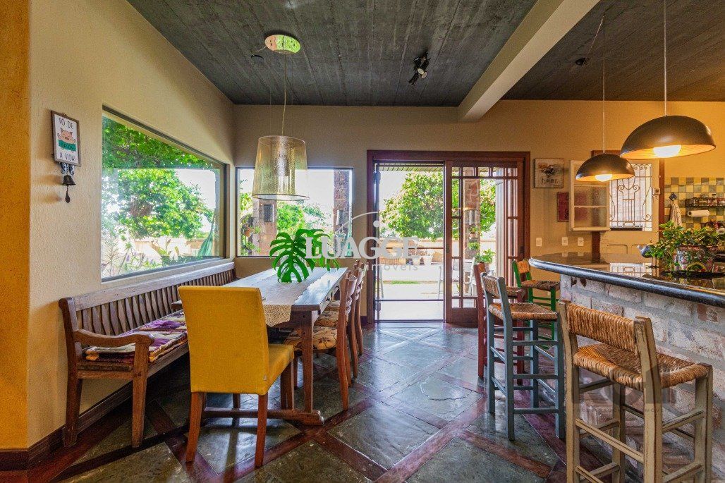 Casa à venda com 4 quartos, 342m² - Foto 13