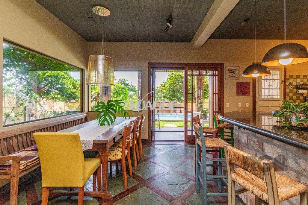 Casa à venda com 4 quartos, 342m² - Foto 21