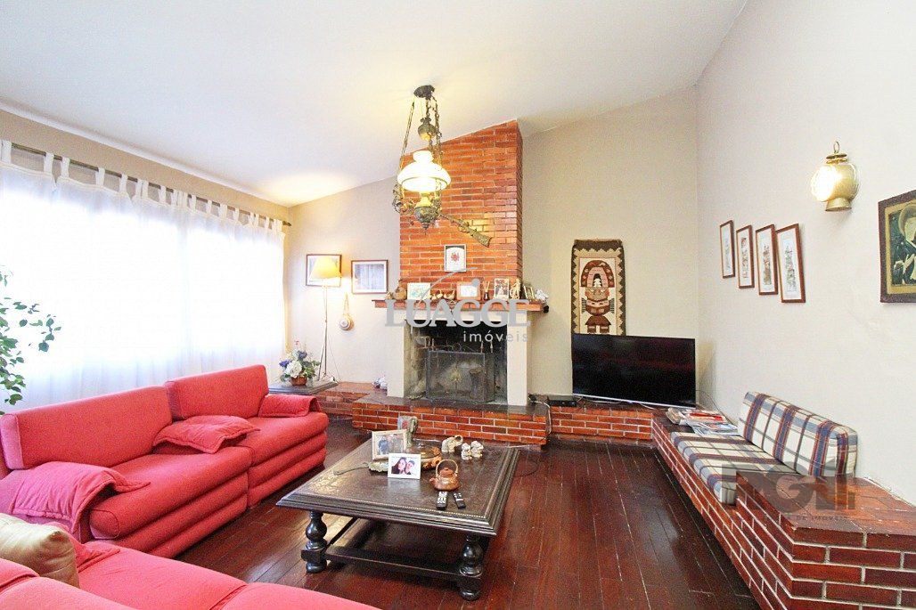 Casa à venda com 3 quartos, 252m² - Foto 6