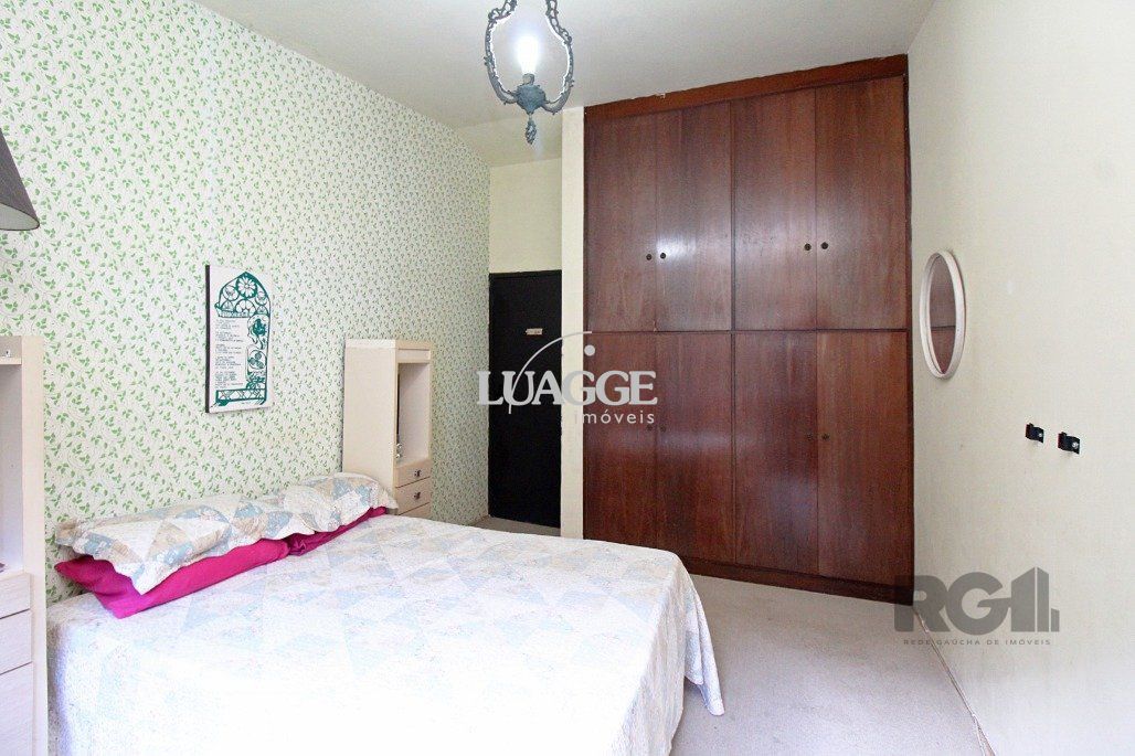 Casa à venda com 3 quartos, 252m² - Foto 13