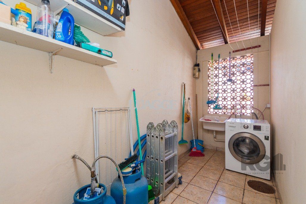Casa à venda com 4 quartos, 215m² - Foto 36