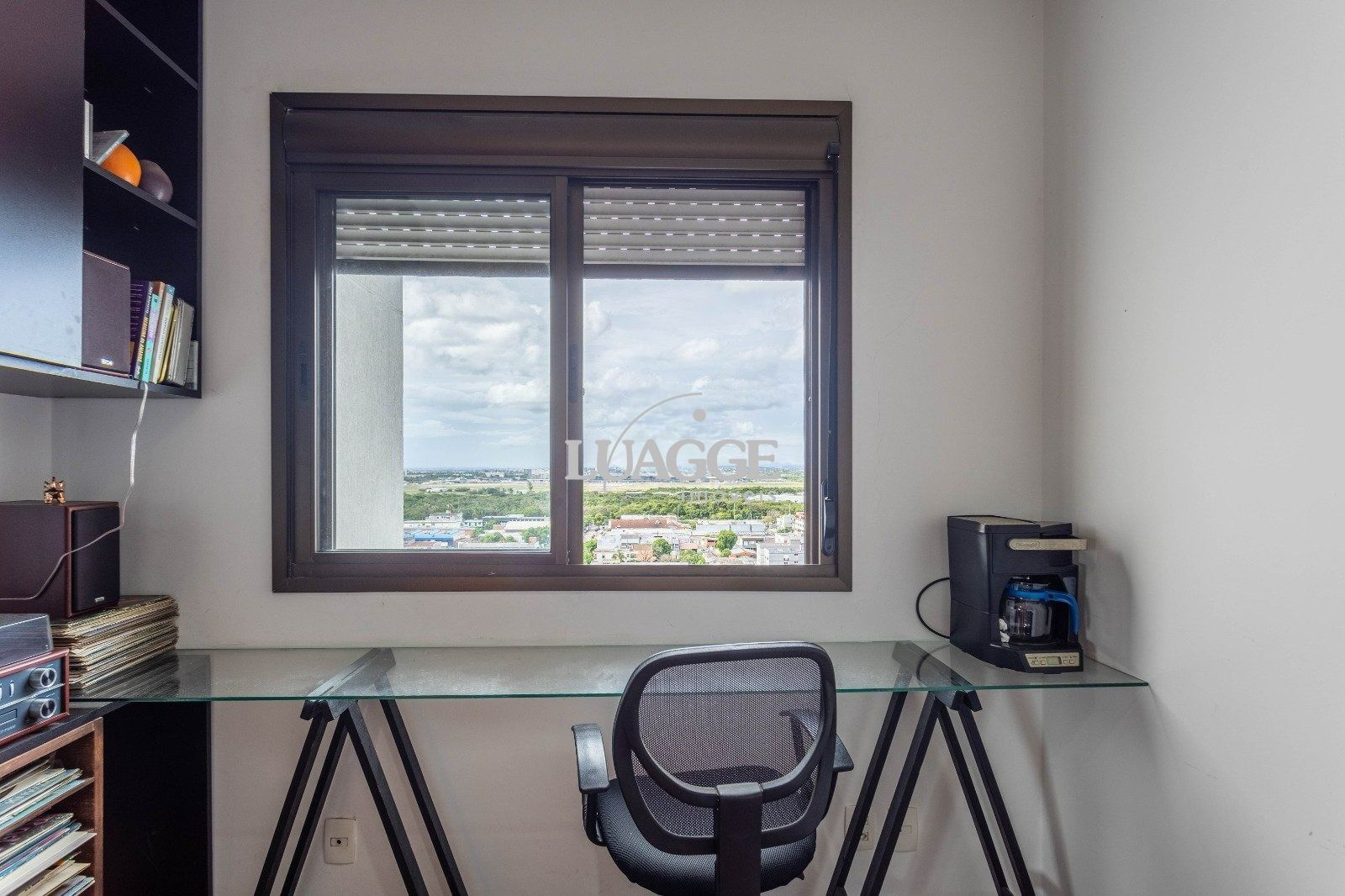 Apartamento à venda com 2 quartos, 64m² - Foto 18