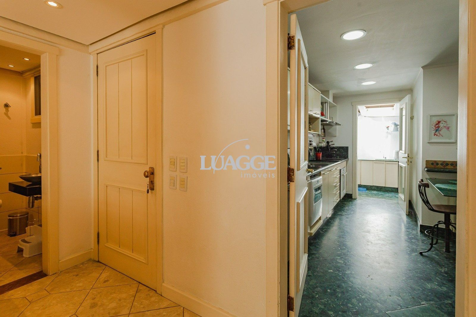 Casa de Condomínio à venda com 3 quartos, 265m² - Foto 27