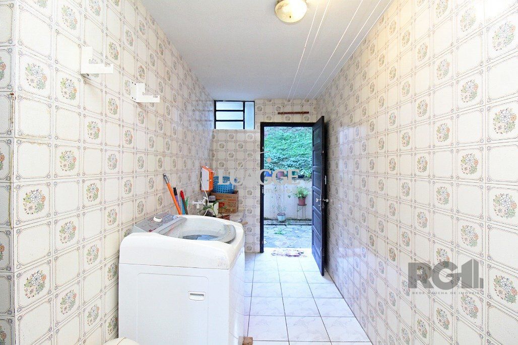 Casa à venda com 3 quartos, 252m² - Foto 23