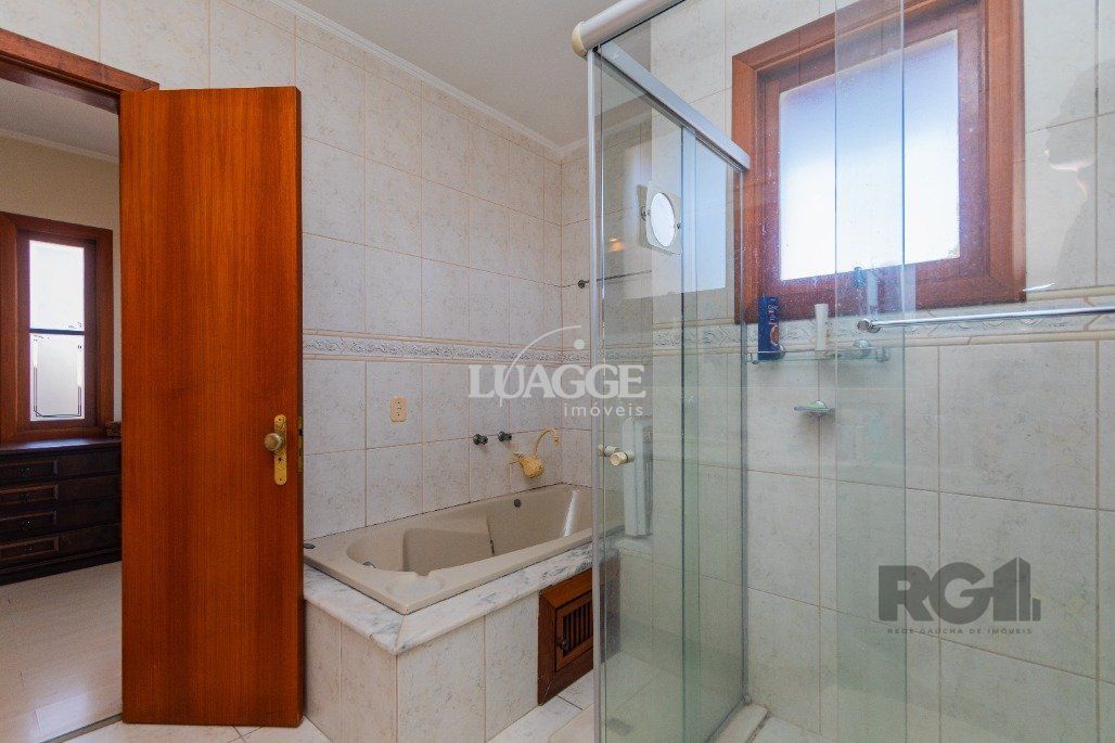Casa à venda com 4 quartos, 215m² - Foto 33