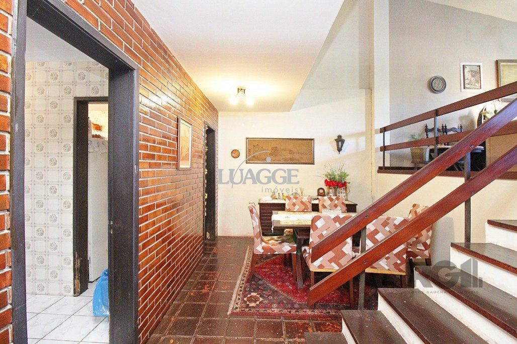 Casa à venda com 3 quartos, 252m² - Foto 7