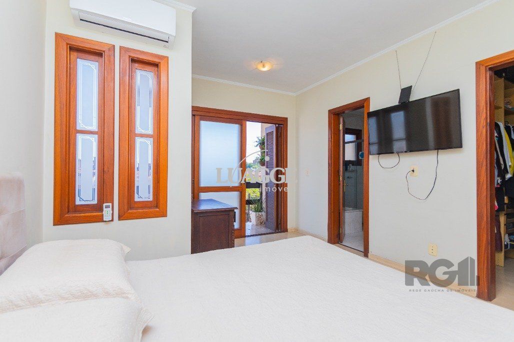 Casa à venda com 4 quartos, 215m² - Foto 27