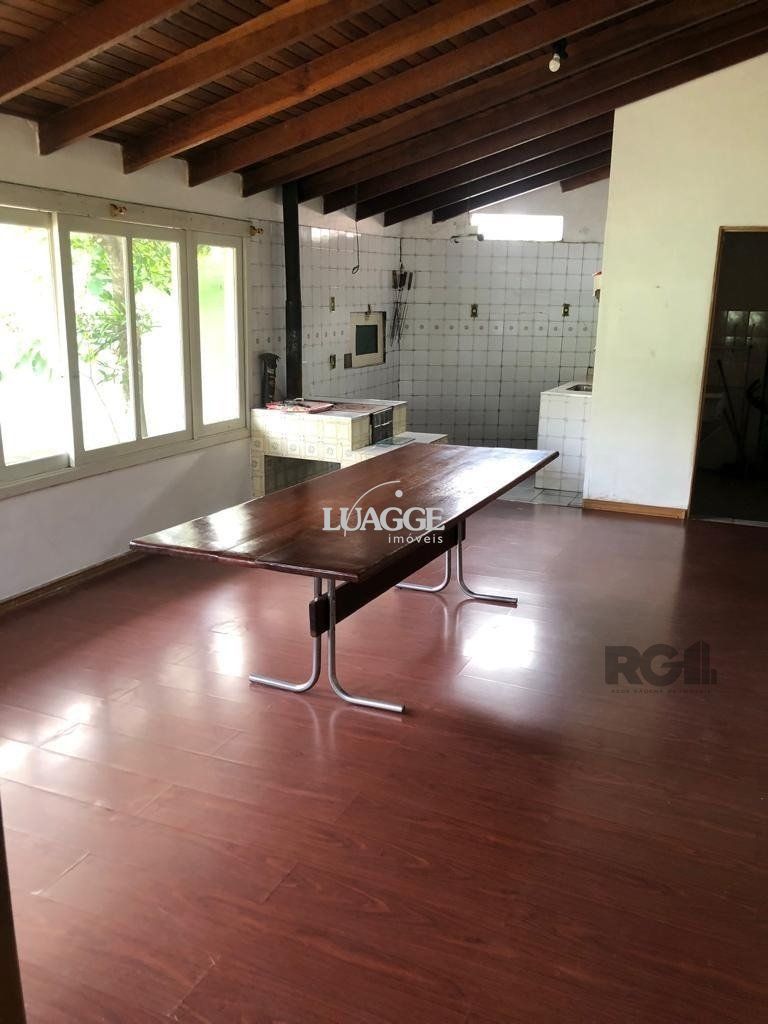 Casa à venda com 3 quartos, 224m² - Foto 11