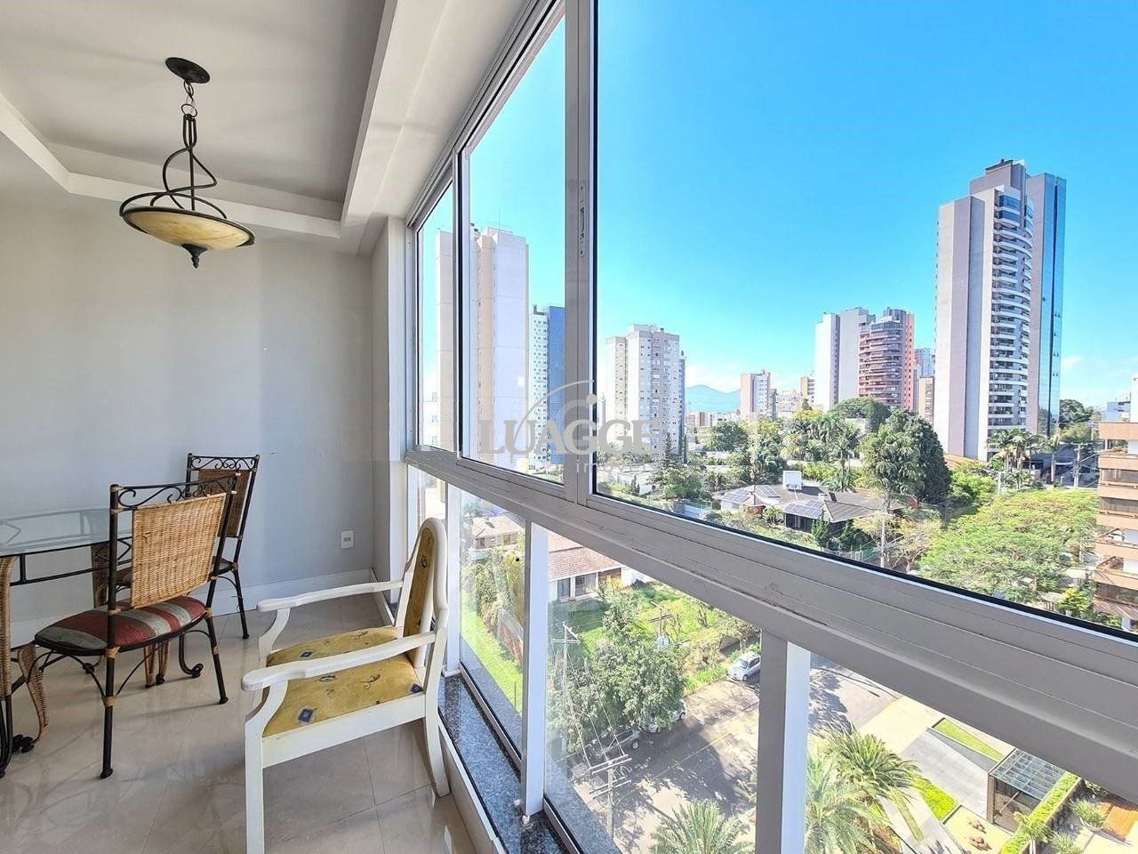 Apartamento à venda com 3 quartos, 211m² - Foto 17