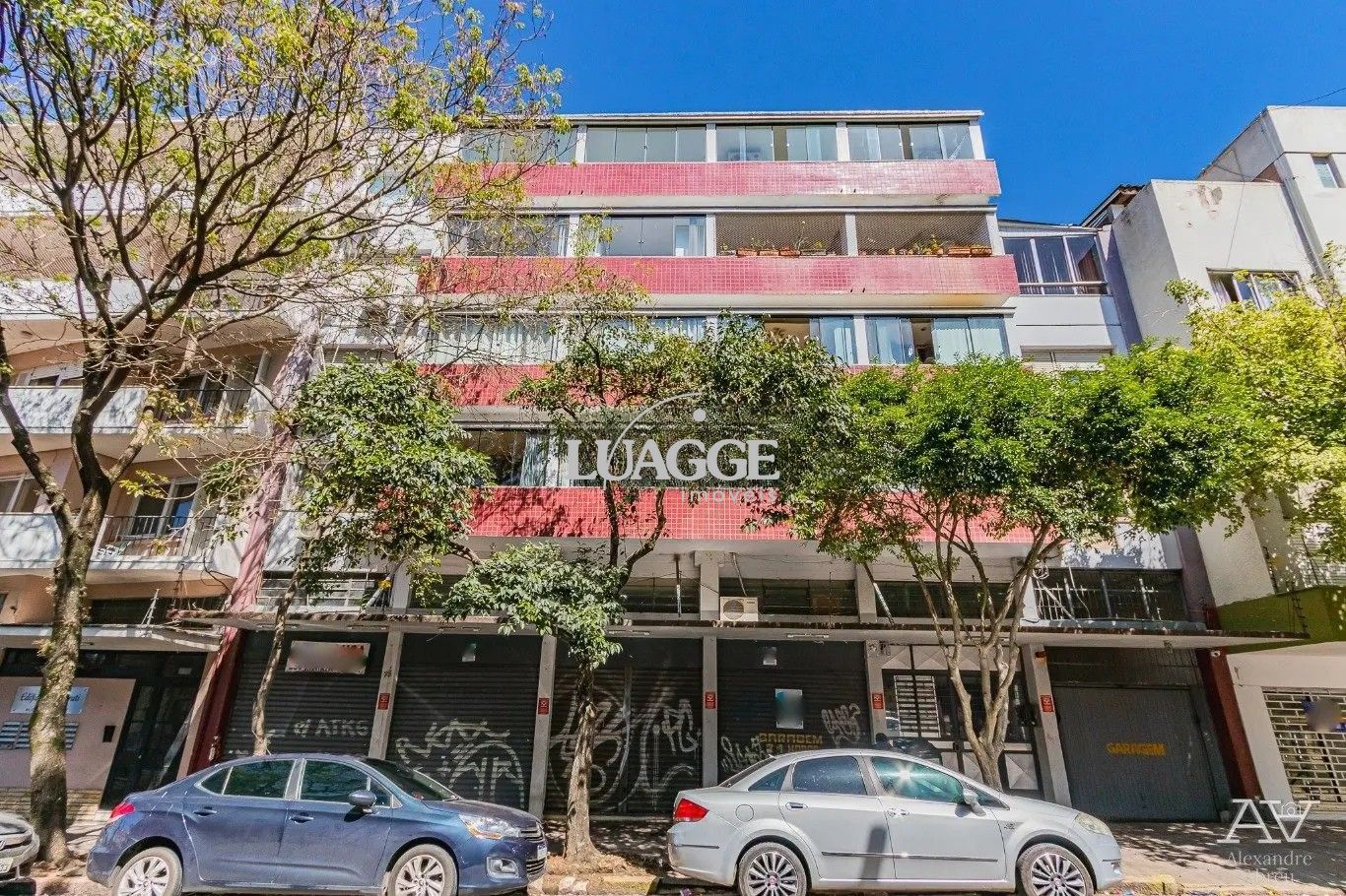 Apartamento à venda com 2 quartos, 61m² - Foto 1