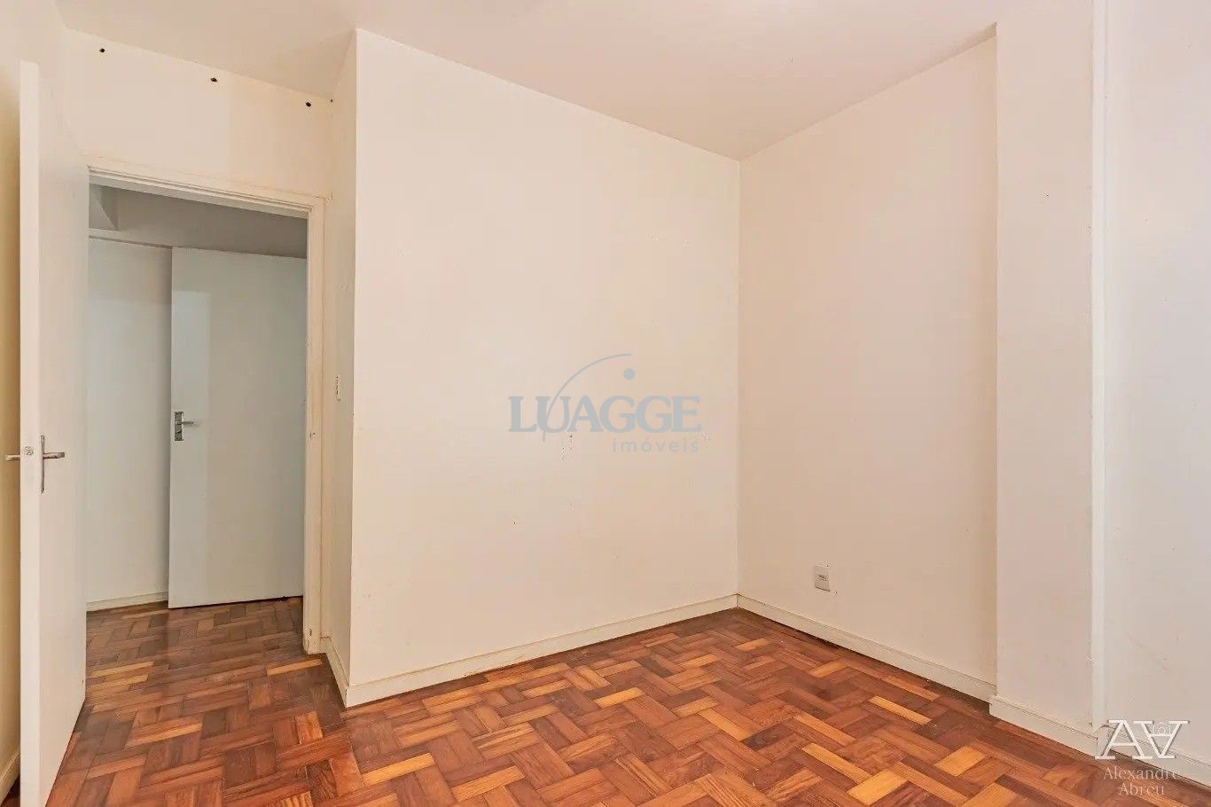Apartamento à venda com 2 quartos, 61m² - Foto 9