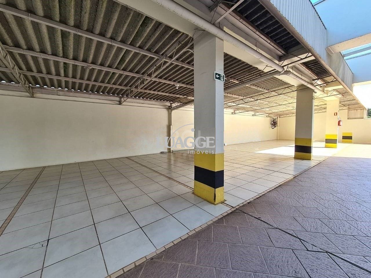 Apartamento à venda com 3 quartos, 211m² - Foto 31