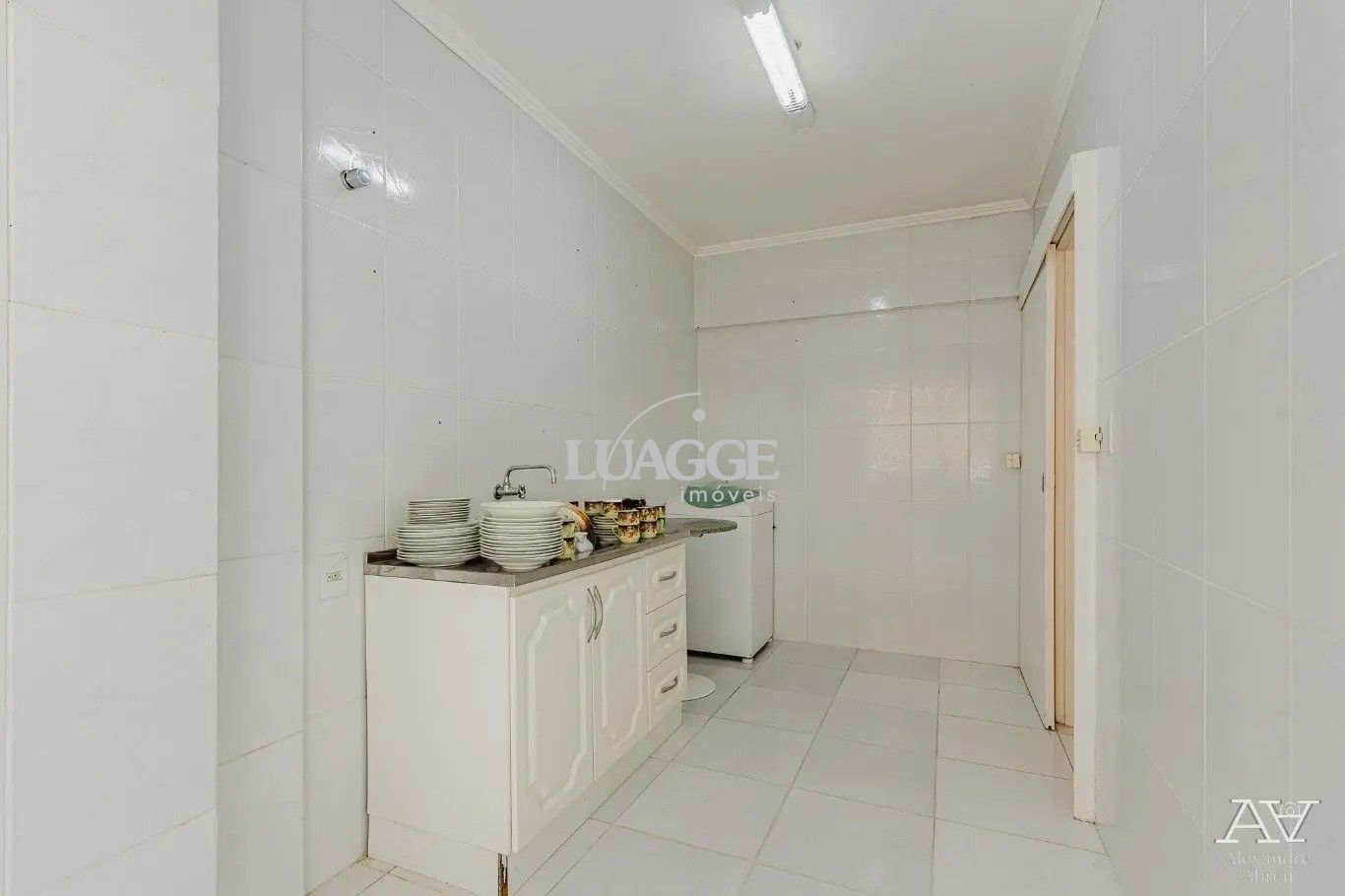 Apartamento à venda com 2 quartos, 61m² - Foto 14