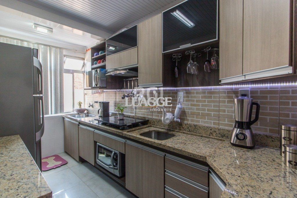 Apartamento à venda com 2 quartos, 61m² - Foto 2