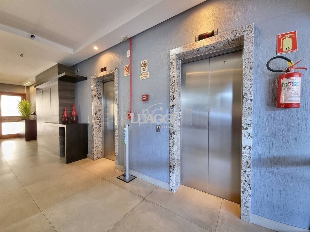 Apartamento à venda com 3 quartos, 211m² - Foto 5