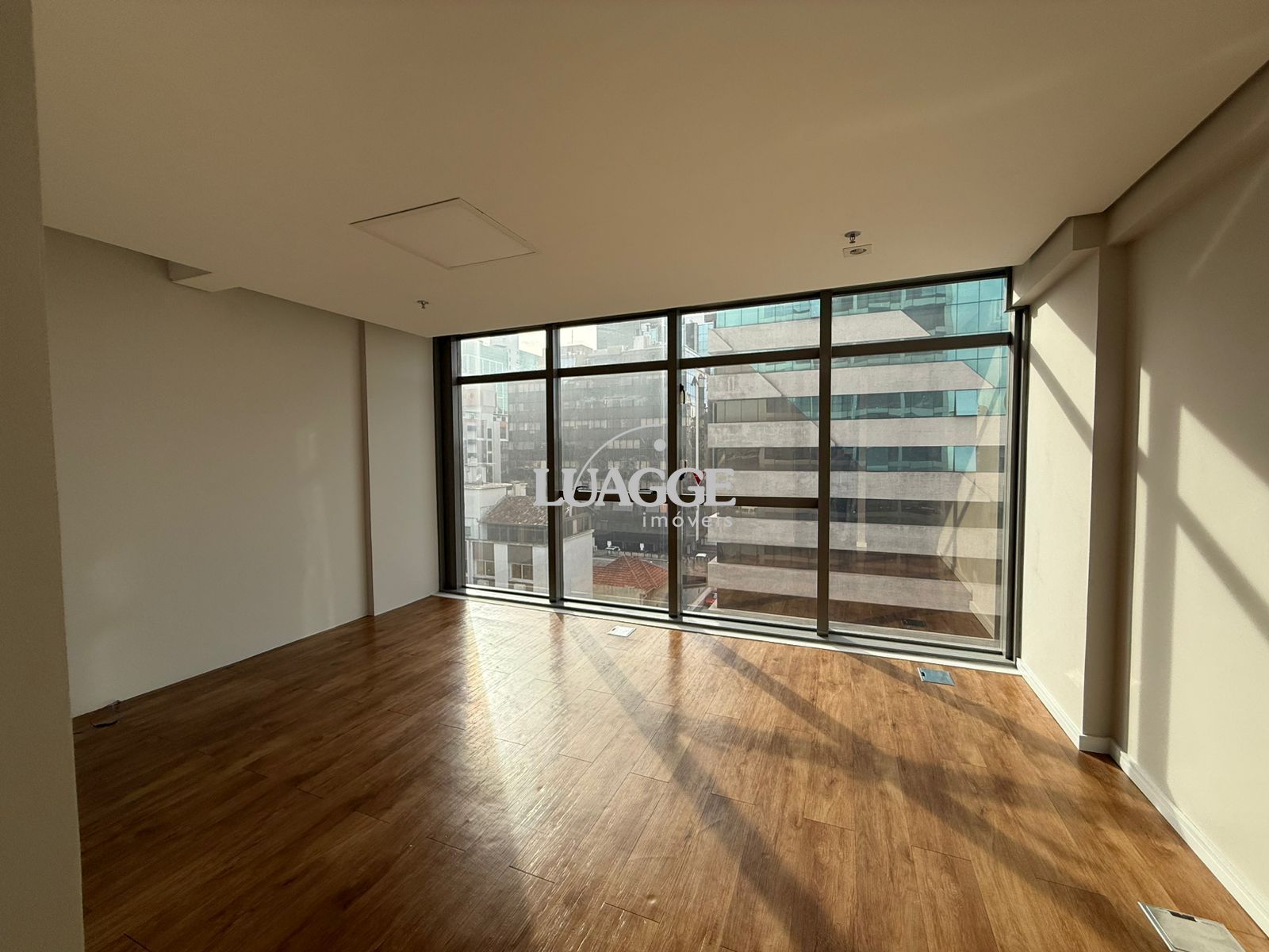 Conjunto Comercial-Sala à venda com 2 quartos, 32m² - Foto 4