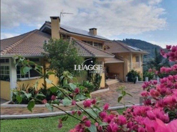 Chácara à venda com 5 quartos, 1002m² - Foto 1