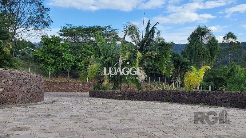 Chácara à venda com 5 quartos, 1002m² - Foto 2