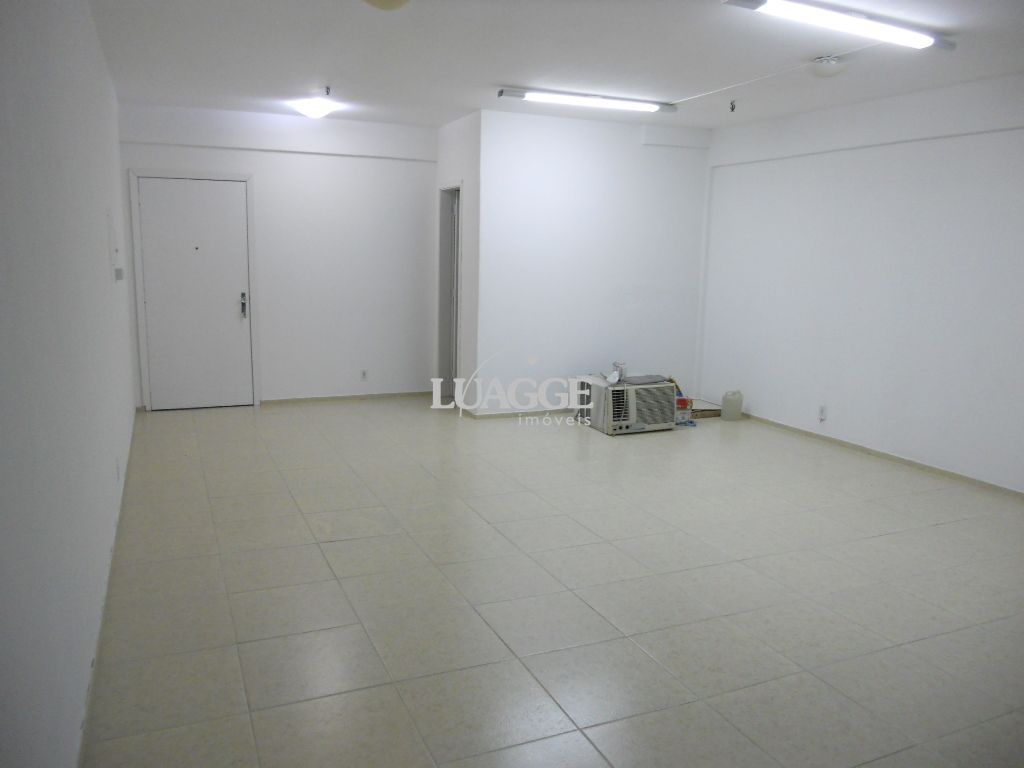 Conjunto Comercial-Sala à venda com 1 quarto, 45m² - Foto 1