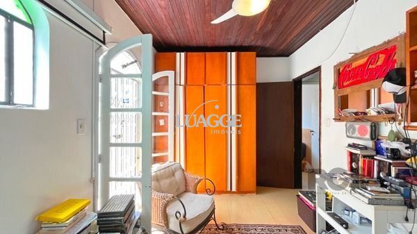 Casa à venda com 3 quartos, 205m² - Foto 7